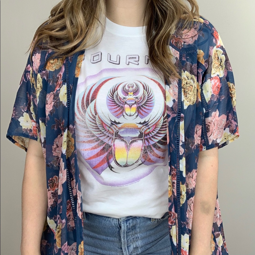 Journey Graphic Band Tee White M L - Picture 5 of 6